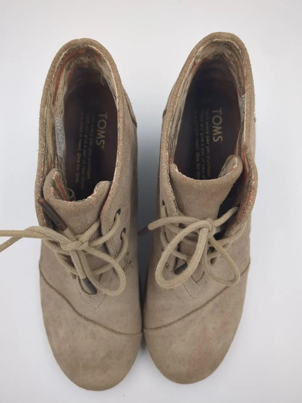 TOMS Desert Wedge brown suede lace up ankle boots booties Women's size 7